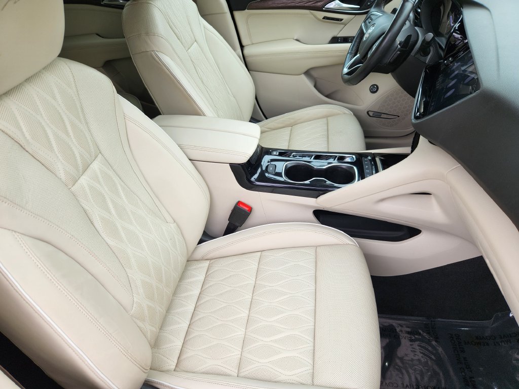 Used 2021 Buick Envision Avenir w/ Technology Package II AWD/4WD image 5