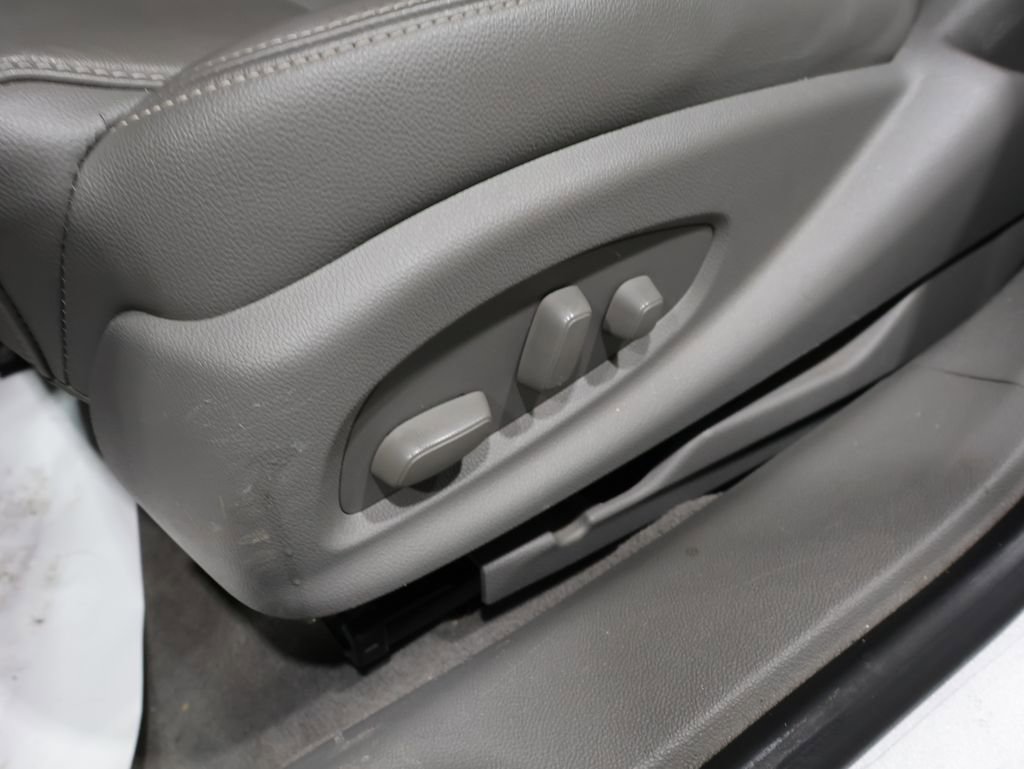 Used 2019 Chevrolet Impala LT image 12