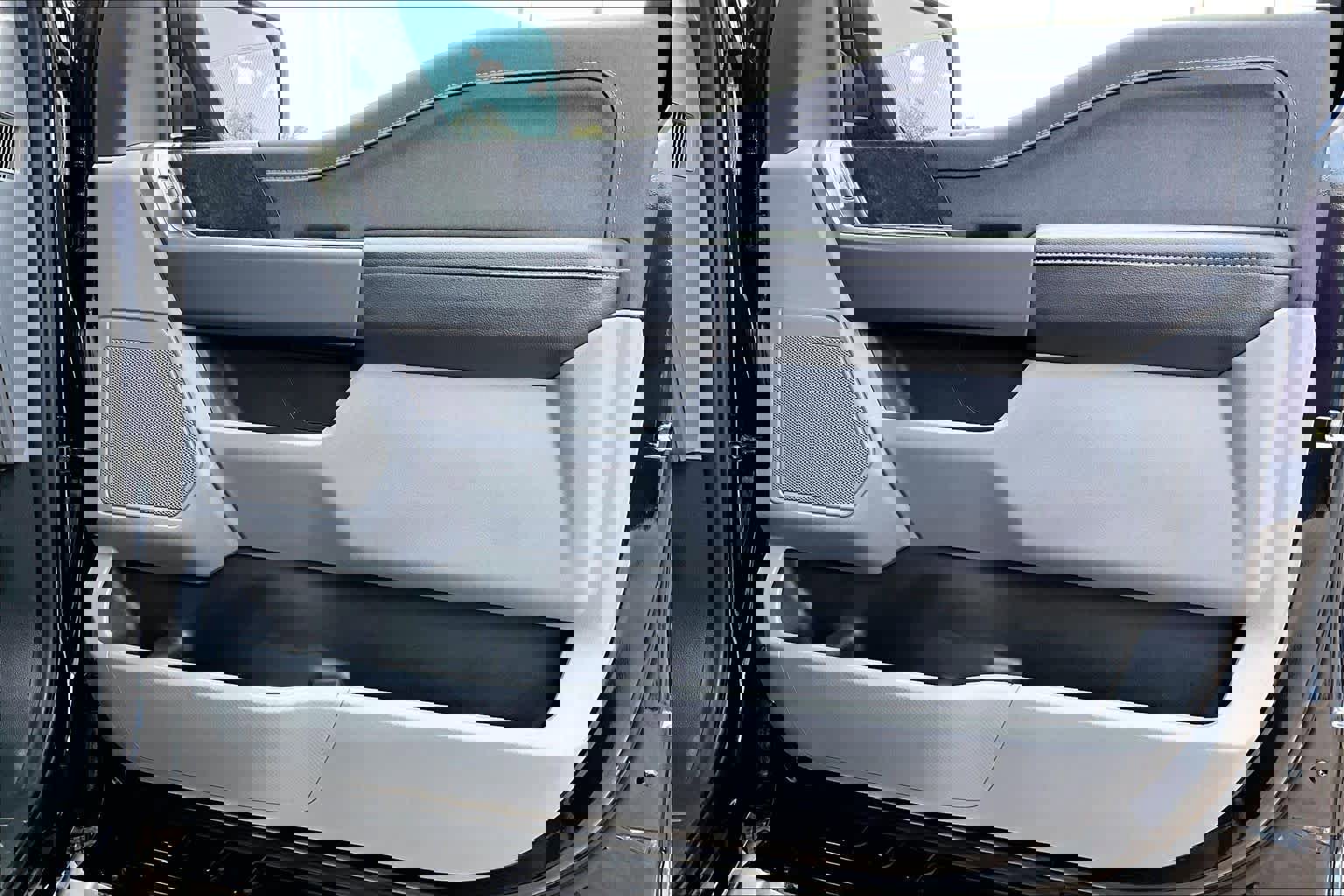 Certified 2025 Ford F150 Lightning XLT w/ Max Trailer Tow Package image 22