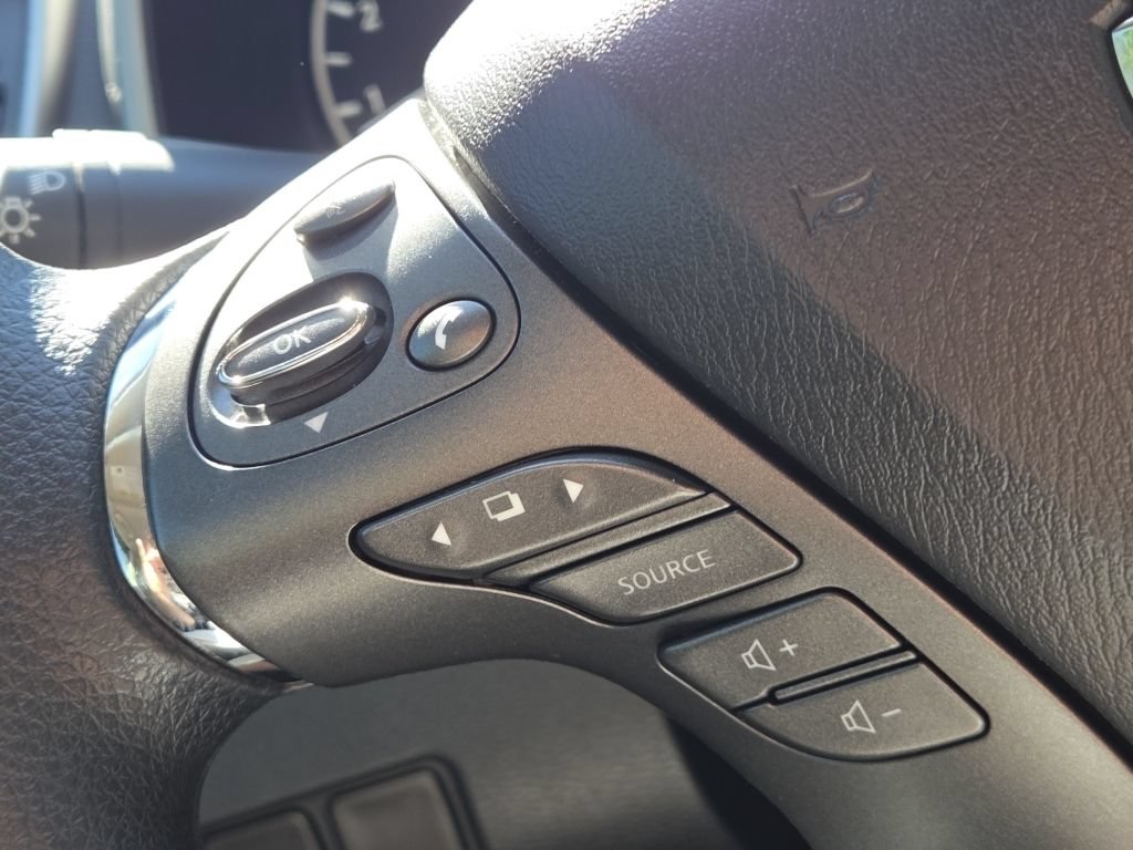 Used 2020 Nissan Murano S AWD/4WD image 9