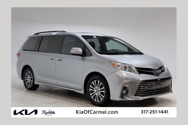 Used 2019 Toyota Sienna XLE