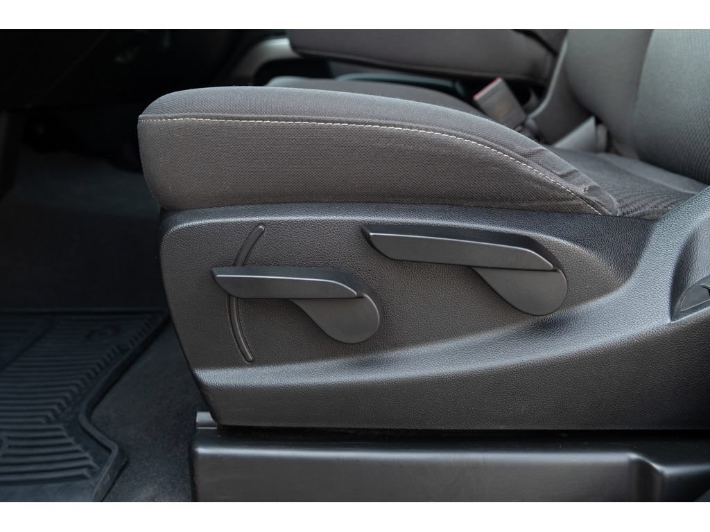 Used 2019 Chevrolet Silverado 1500 LT AWD/4WD image 15