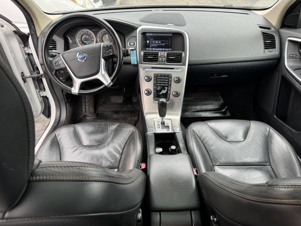 Used 2012 Volvo XC60 3.2 AWD/4WD image 7