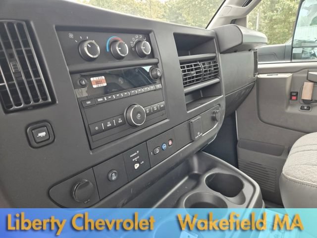 Used 2024 Chevrolet Express 4500 w/ Power Convenience Package RWD image 16