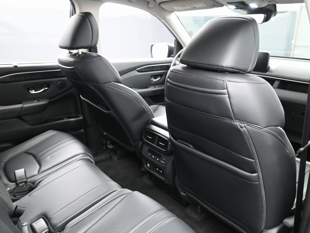 Used 2024 Honda Pilot Elite image 39