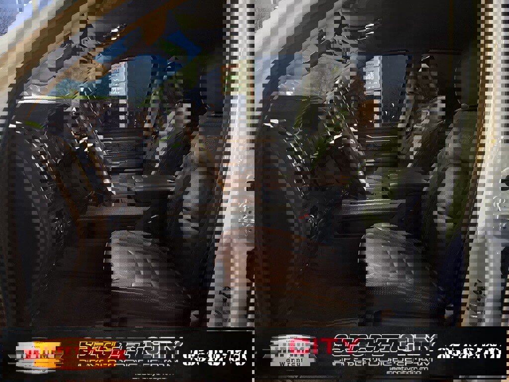 Used 2025 RAM 1500 Limited image 37