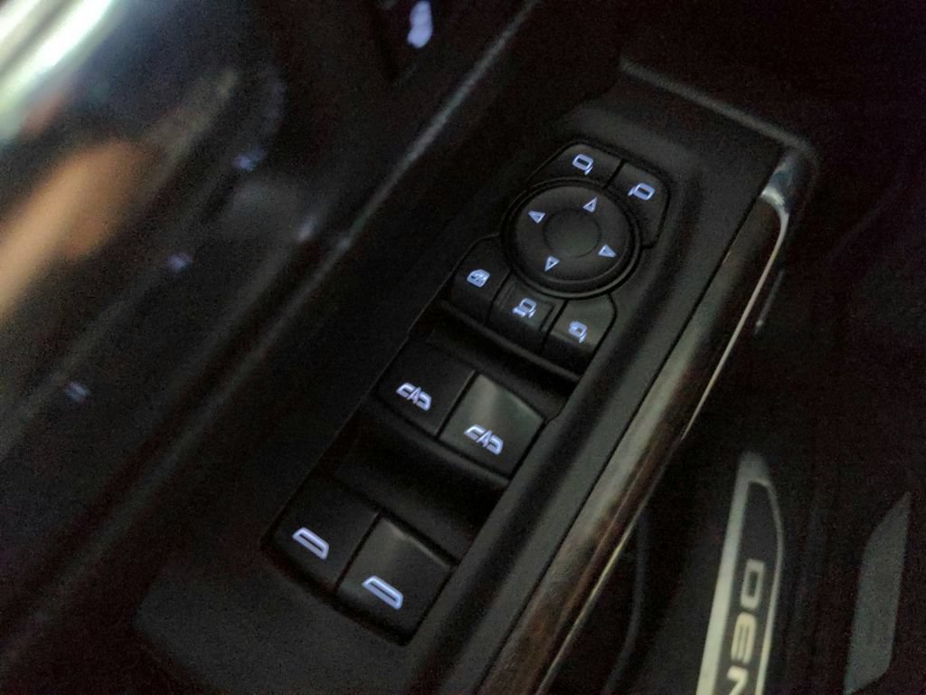 Used 2021 GMC Sierra 2500 Denali w/ Technology Package AWD/4WD image 27