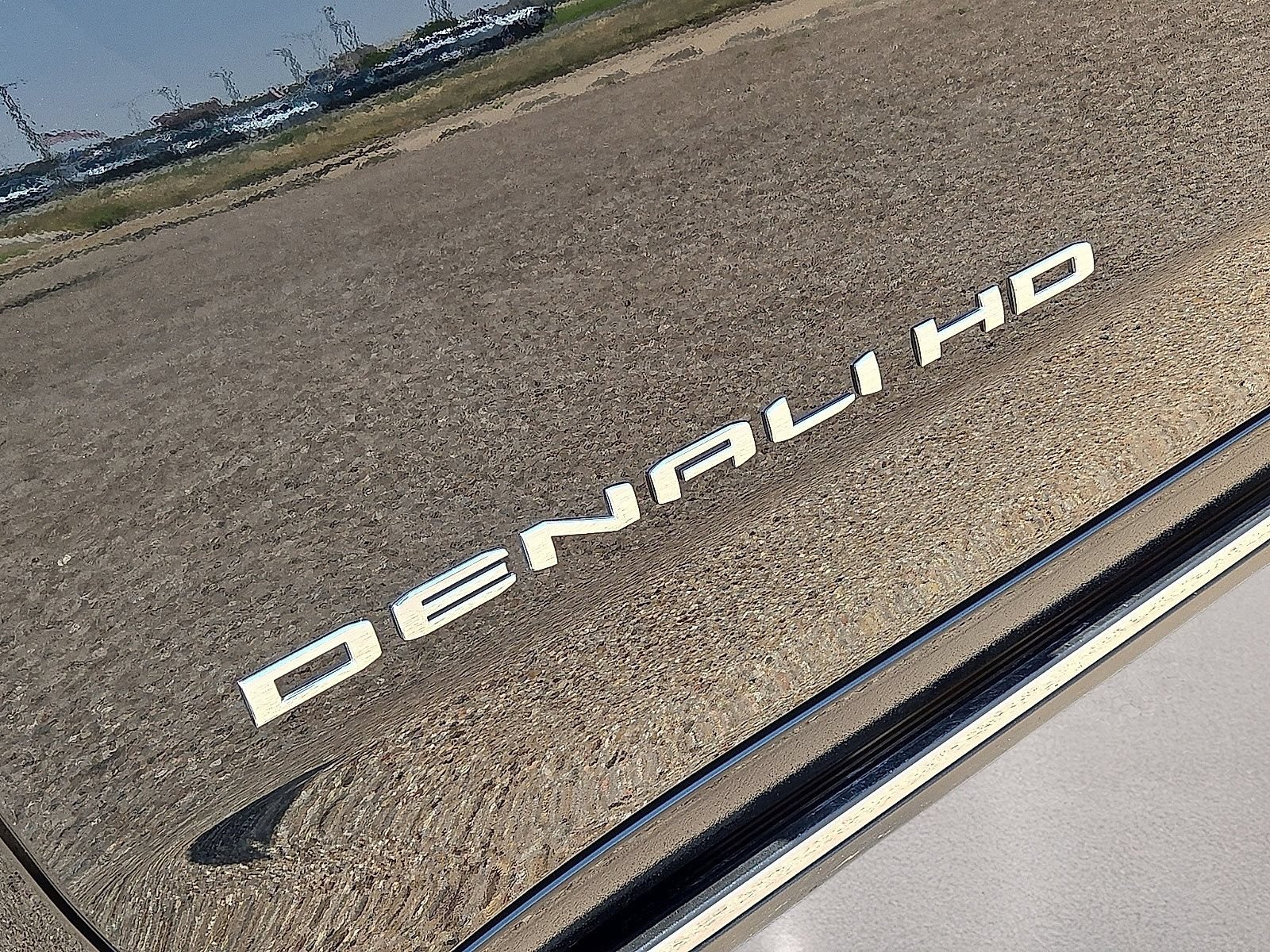 Used 2026 GMC Sierra 2500 Denali Ultimate w/ Max Trailering Package AWD/4WD image 13