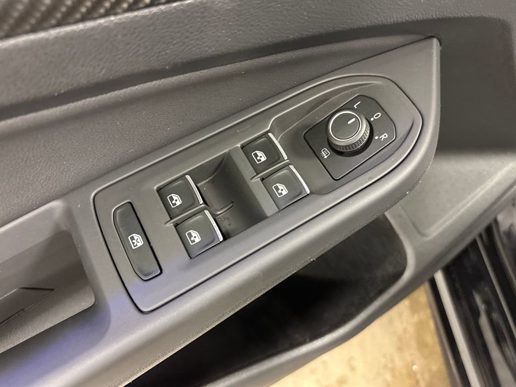 Used 2023 Volkswagen Golf 20th Anniversary Edition AWD/4WD image 22