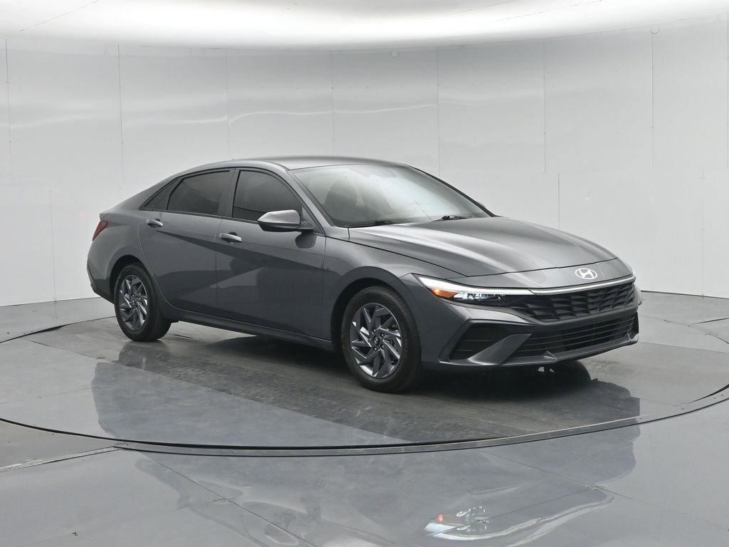 Used 2024 Hyundai Elantra SEL image 57