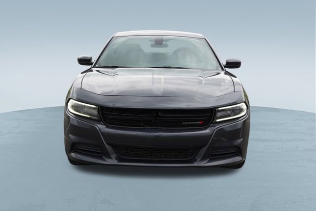 Used 2018 Dodge Charger SXT image 2