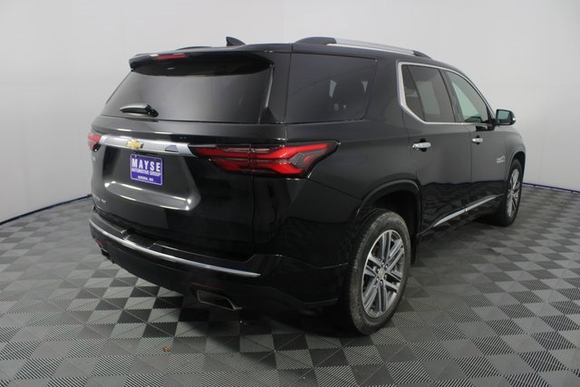 Used 2023 Chevrolet Traverse High Country image 32