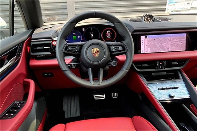 New 2025 Porsche Macan 4S Electric image 23