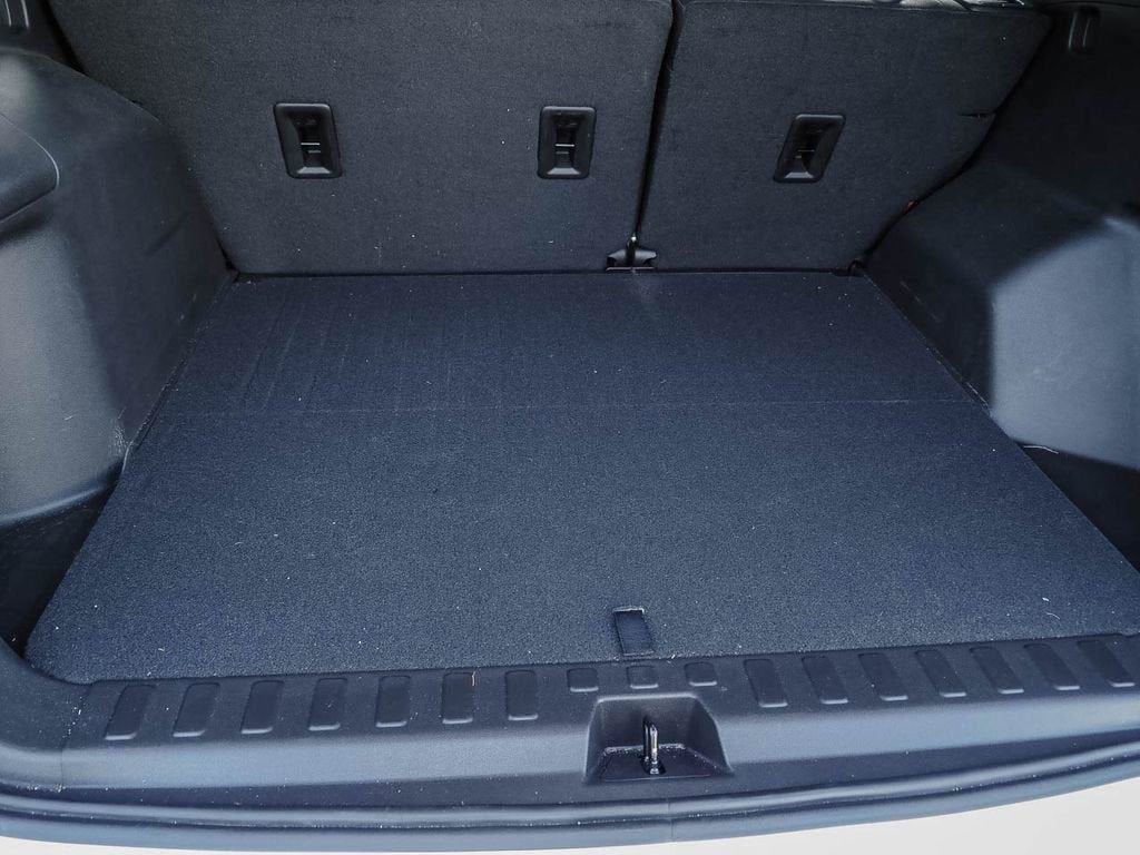 Certified 2024 Chevrolet Equinox LT FWD image 9