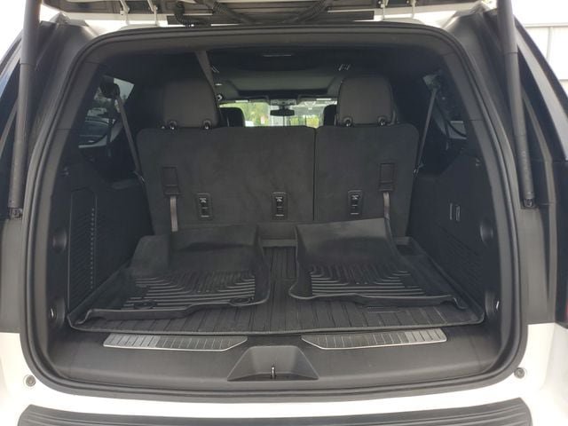 Used 2021 Chevrolet Suburban RST AWD/4WD image 9