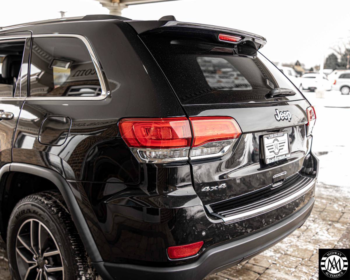 Used 2019 Jeep Grand Cherokee Limited AWD/4WD image 32