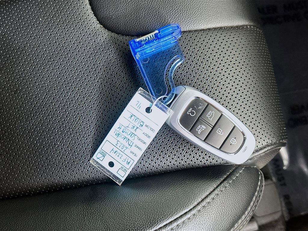 Used 2023 Hyundai Santa Fe XRT image 35