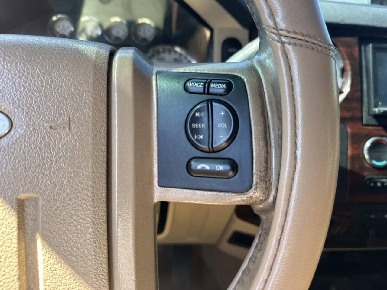 Used 2009 Ford F250 Lariat image 14