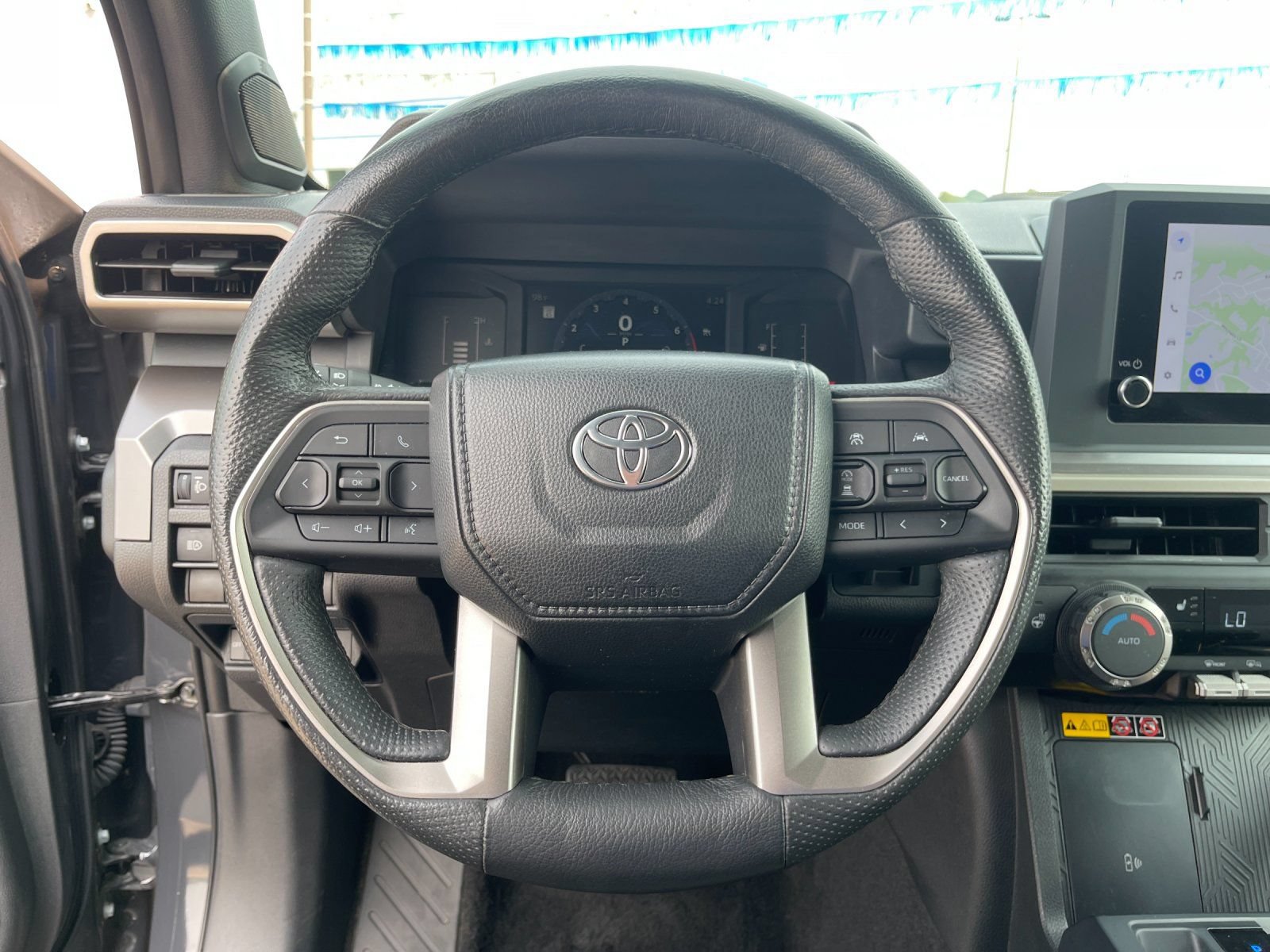 Used 2024 Toyota Tacoma SR5 AWD/4WD image 24