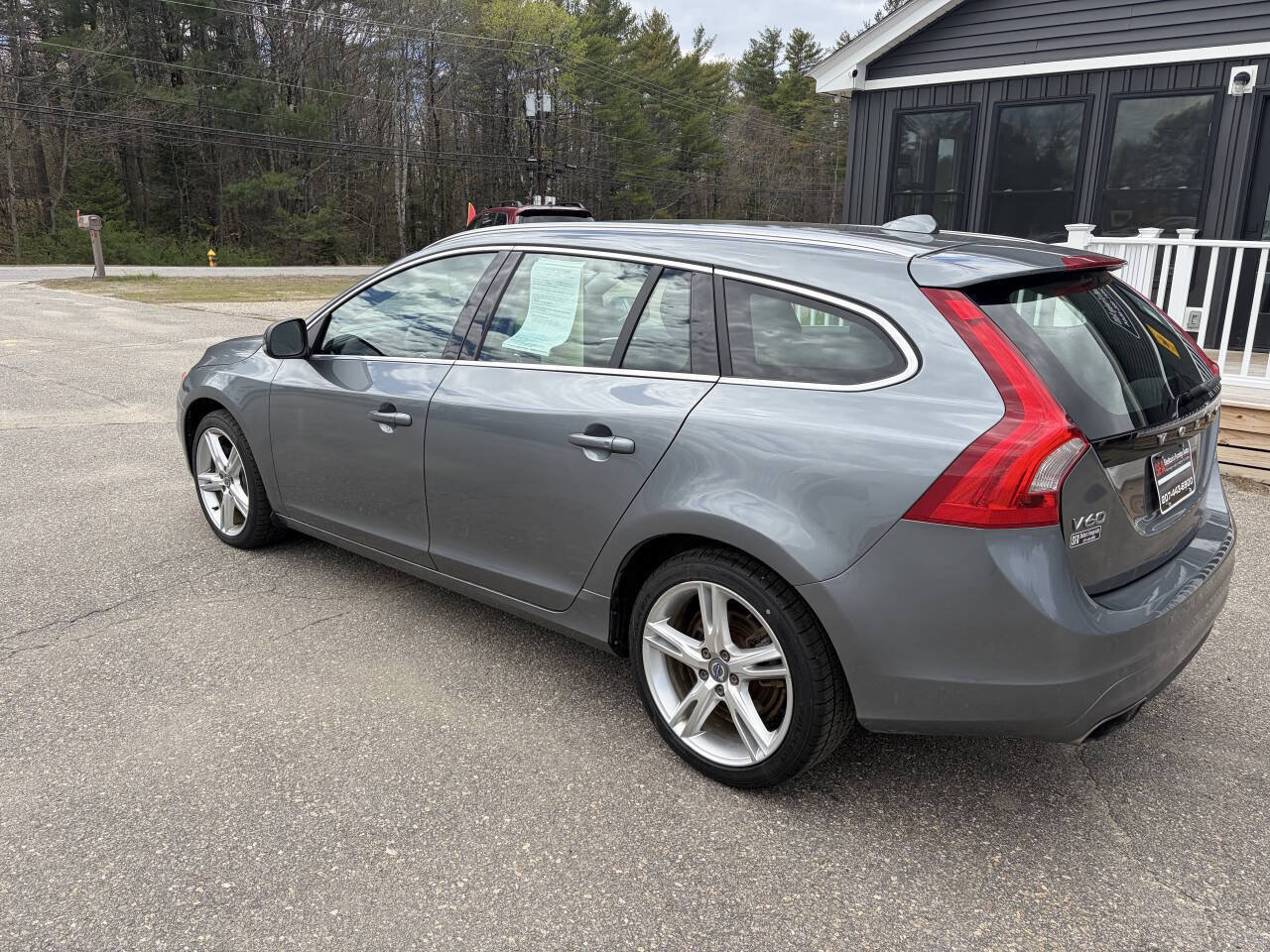 Used 2016 Volvo V60 T5 Premier w/ Technology Package AWD/4WD image 6