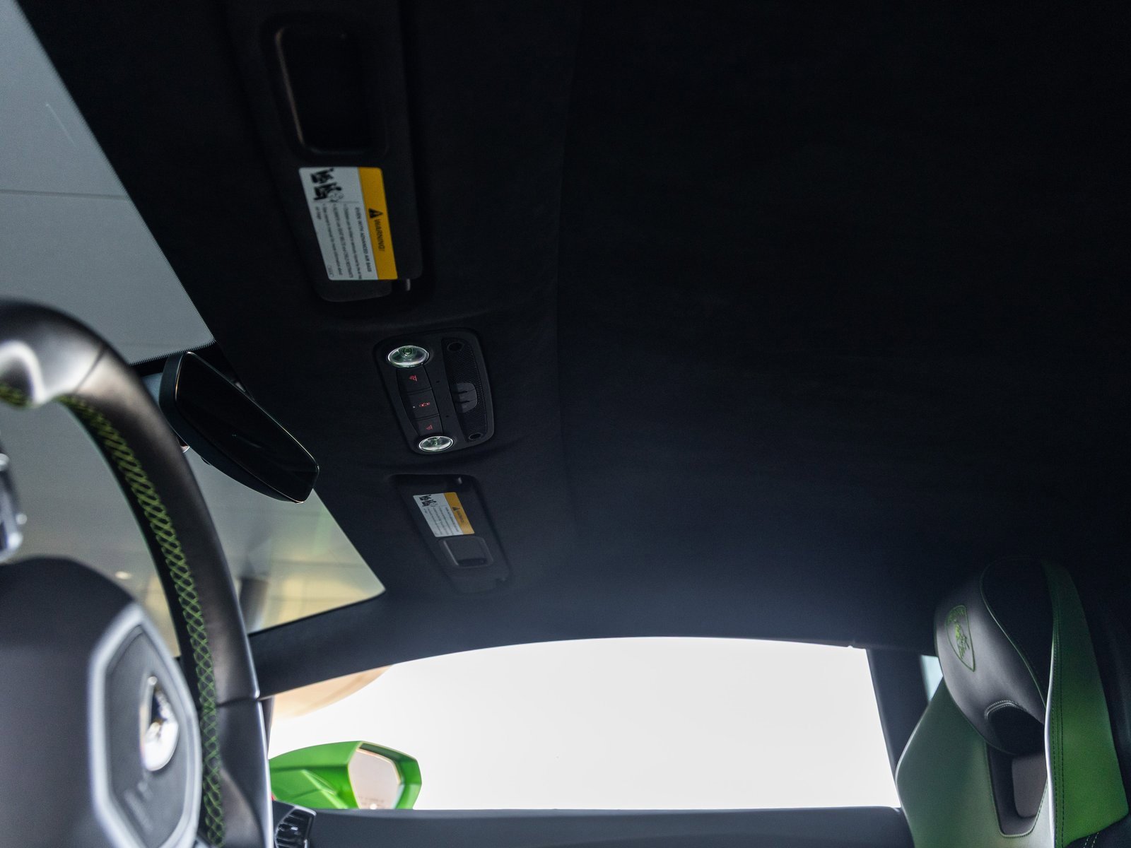 Used 2022 Lamborghini Huracan EVO image 25