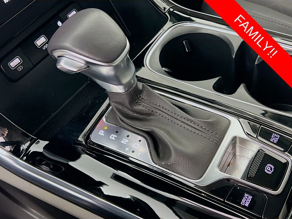 Certified 2024 Kia Carnival EX image 18