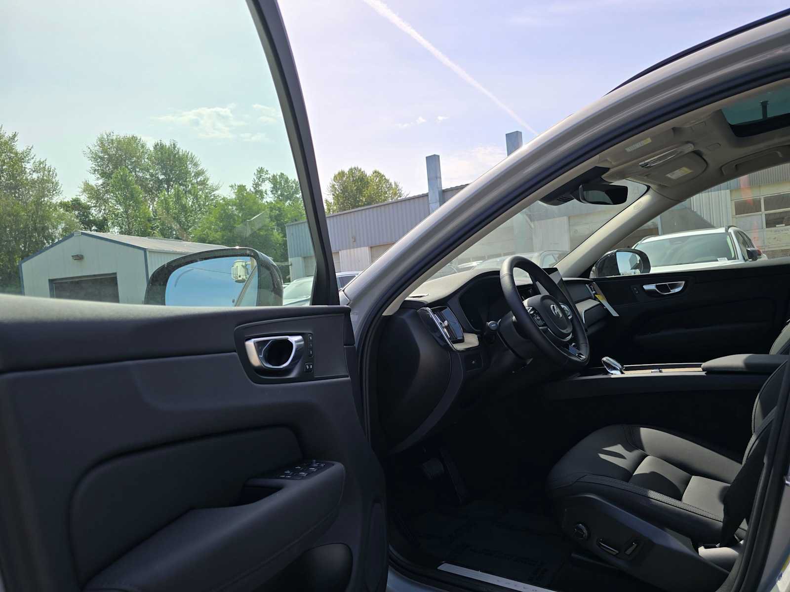 Used 2026 Volvo XC60 B5 Core AWD/4WD image 20