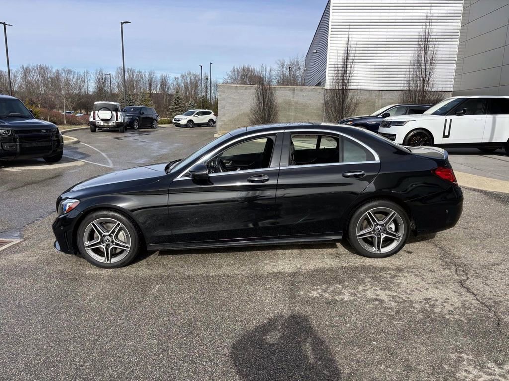 Used 2020 Mercedes-Benz C 300 4MATIC Sedan image 4