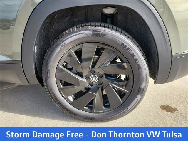 New 2026 Volkswagen Atlas Cross Sport SE image 28