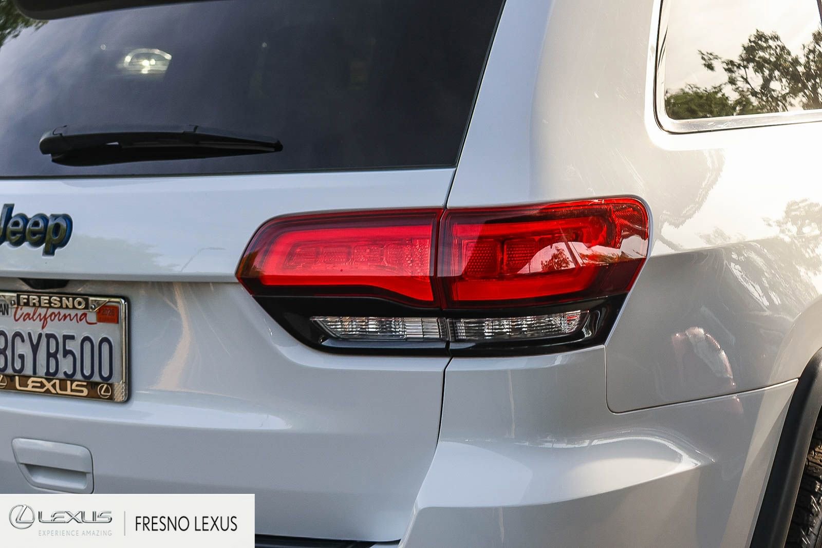 Used 2018 Jeep Grand Cherokee Laredo image 7