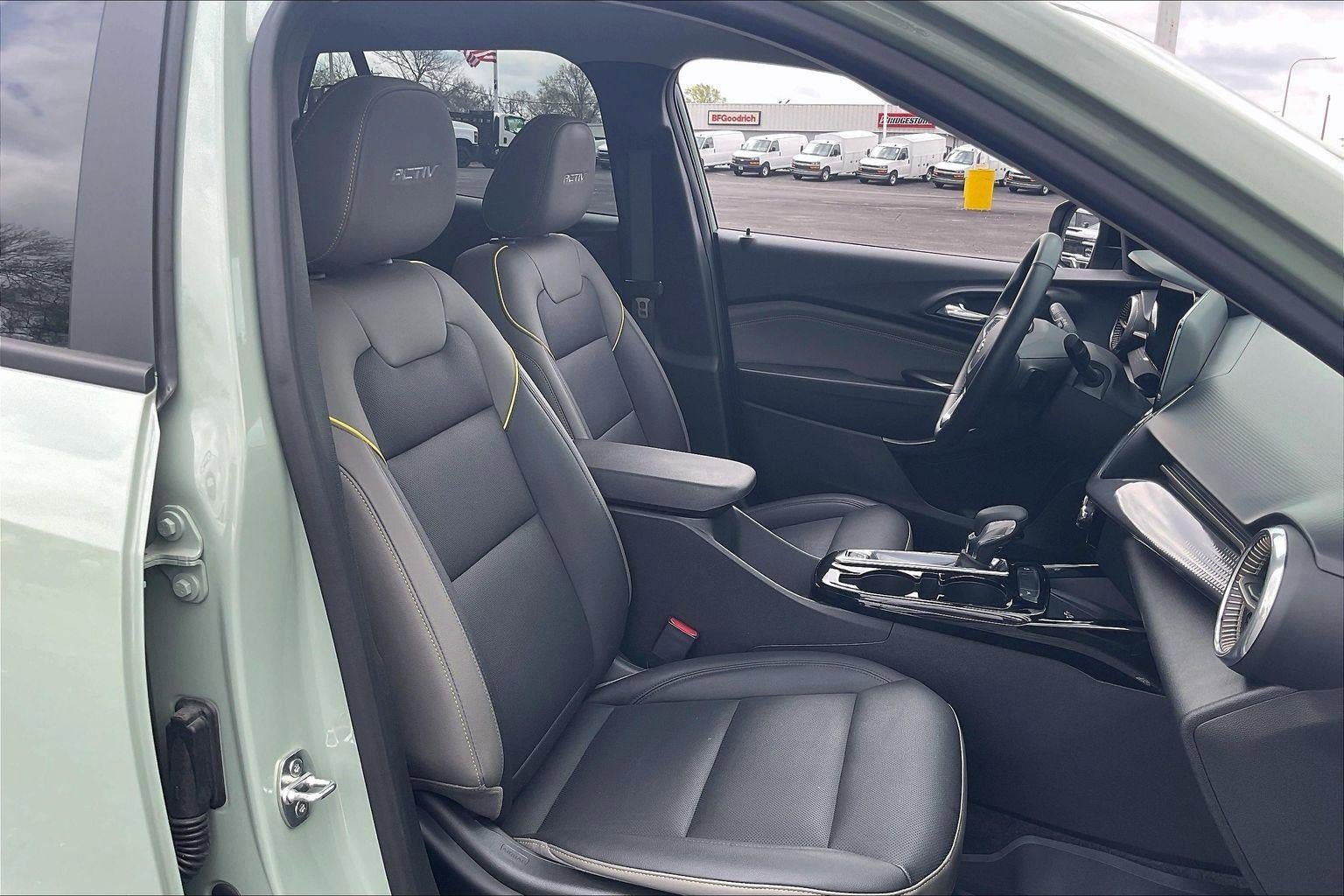 Used 2024 Chevrolet Trax ACTIV w/ Sunroof Package FWD image 7