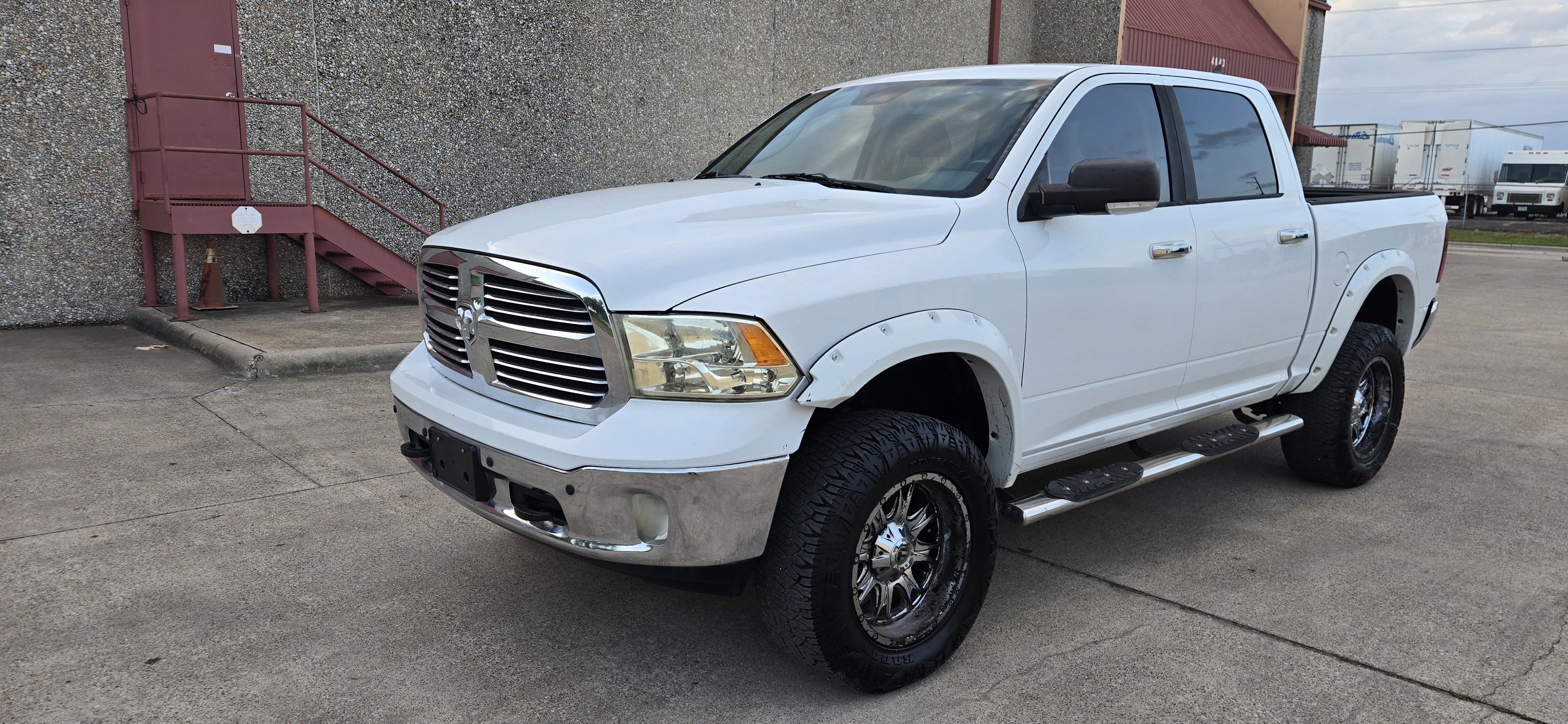 Used 2014 RAM 1500 Lone Star image 2