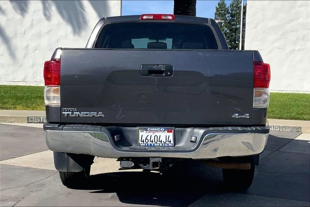 Used 2012 Toyota Tundra 4x4 CrewMax w/ Tow Pkg image 4