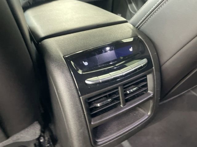 Used 2024 Cadillac XT5 Premium Luxury image 32