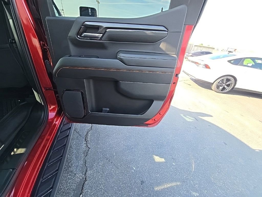 Used 2023 GMC Sierra 1500 AT4 w/ AT4 Premium Package AWD/4WD image 28