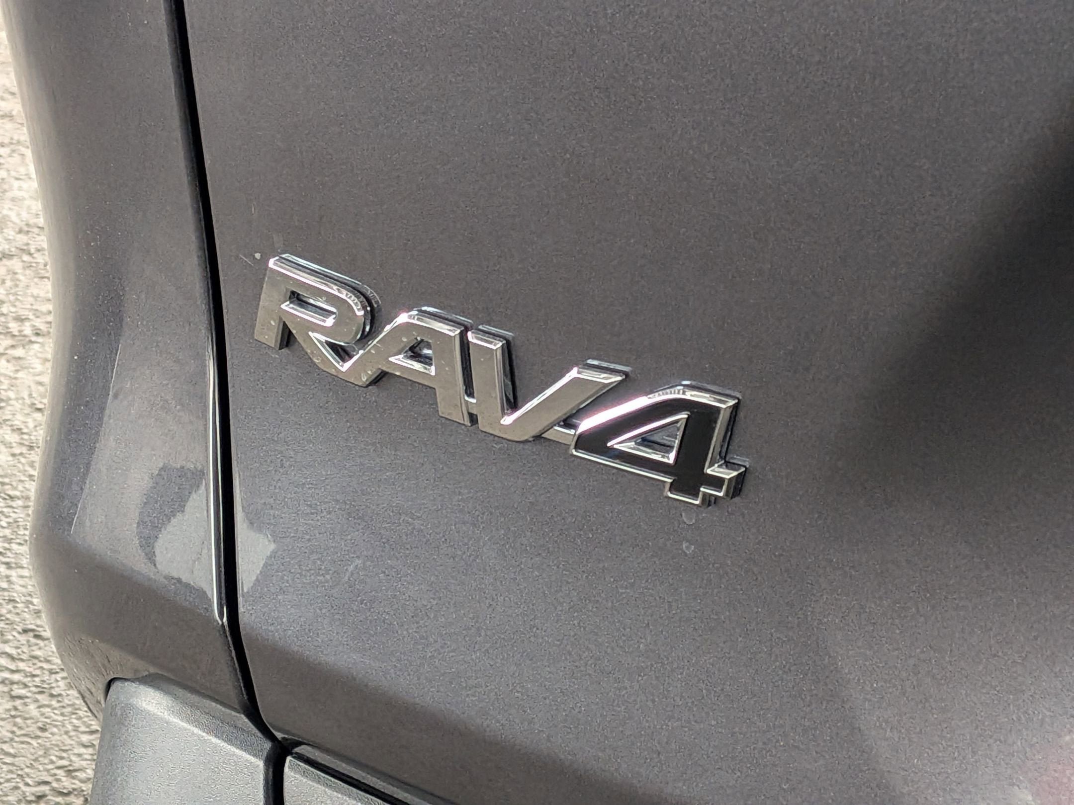 Certified 2025 Toyota RAV4 XLE AWD/4WD image 30