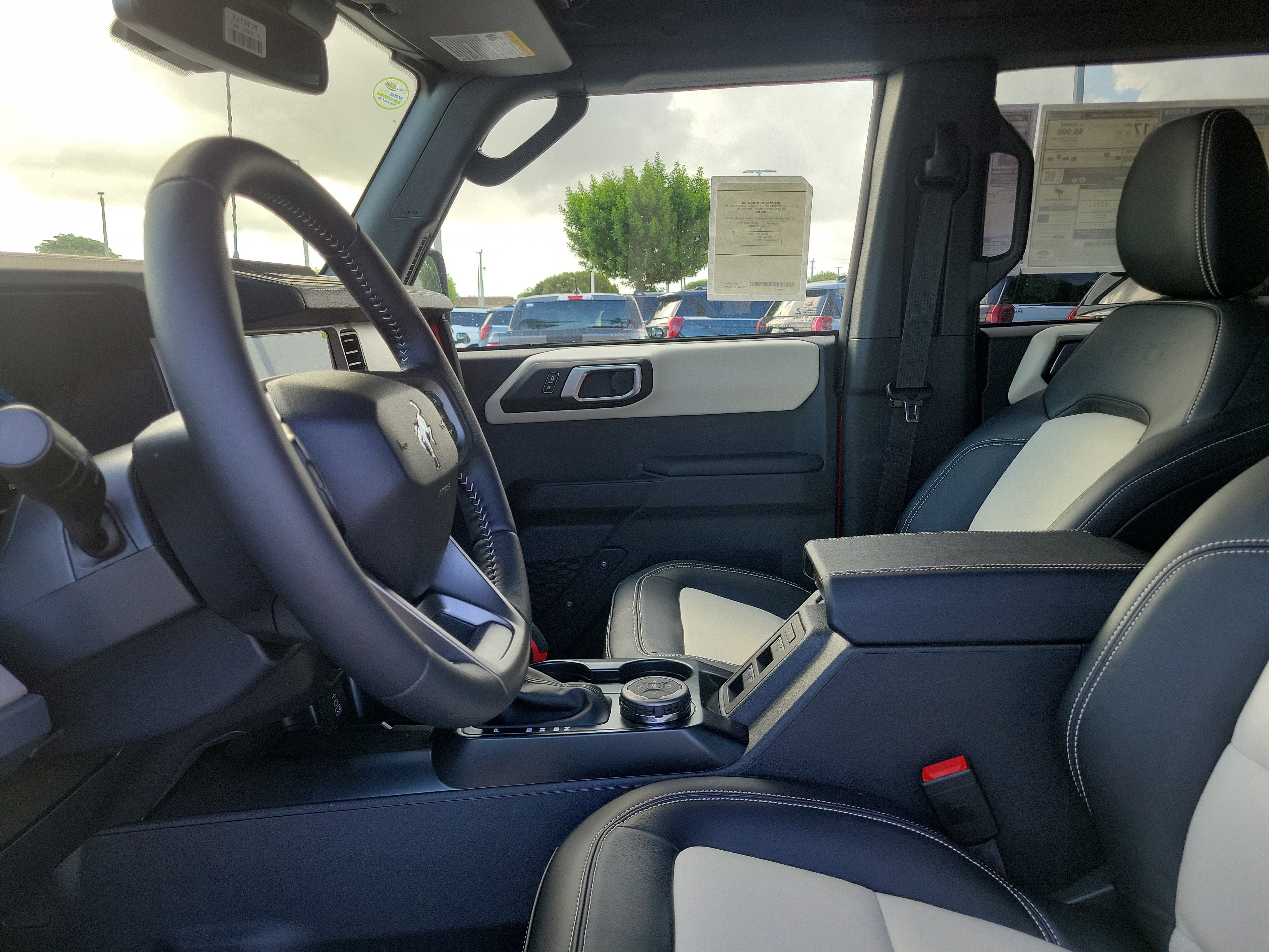 New 2026 Ford Bronco Outer Banks w/ Sasquatch Package AWD/4WD image 19