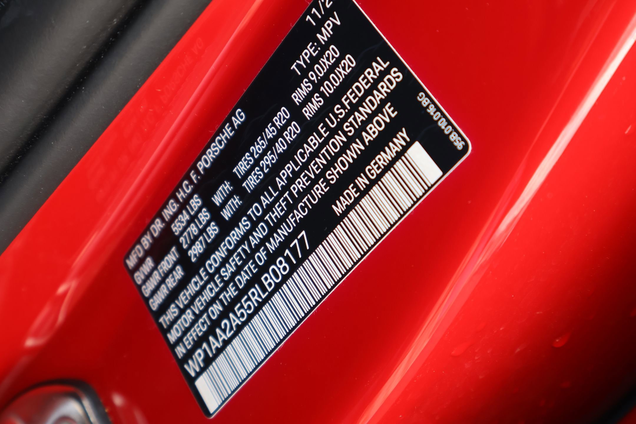 Used 2024 Porsche Macan Turbo image 30