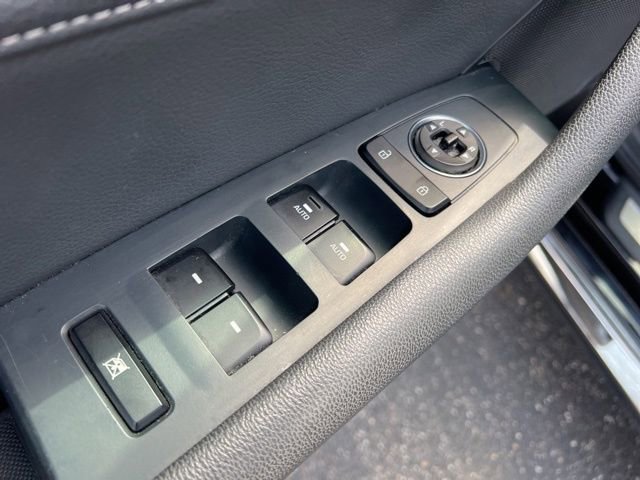 Used 2017 Hyundai Sonata Limited 2.0T w/ Cargo Package image 28