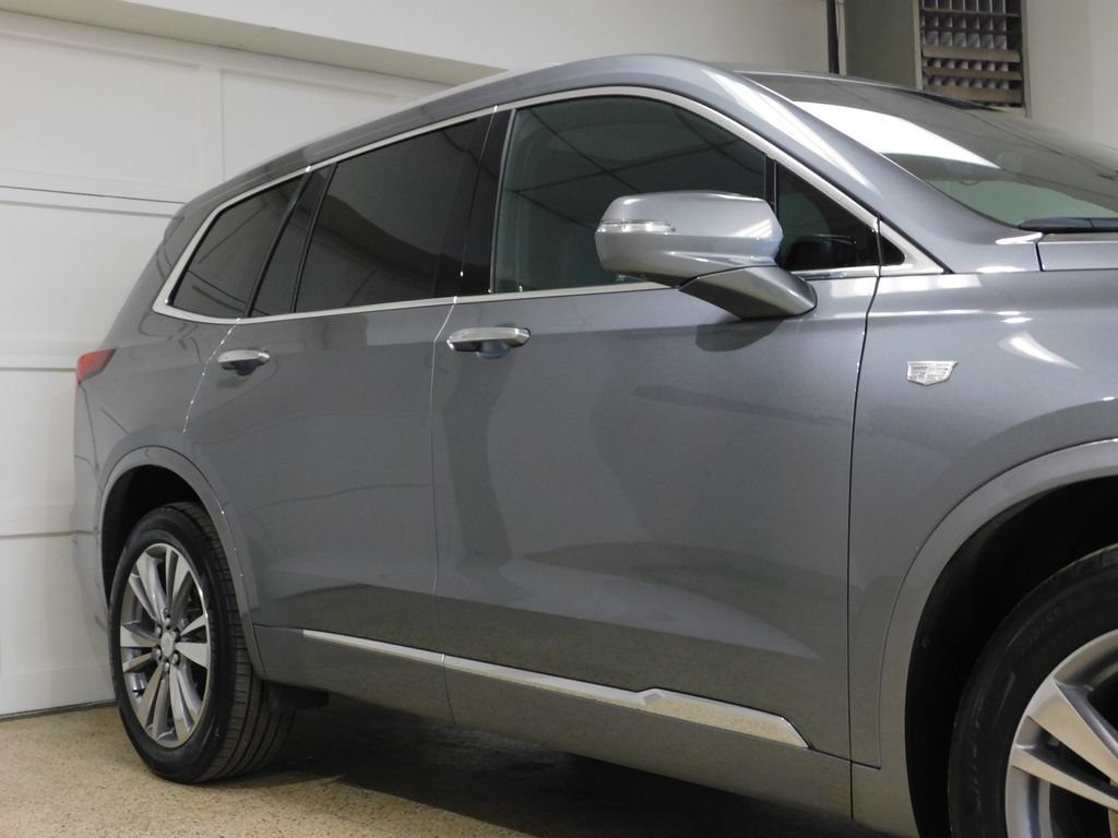 Used 2022 Cadillac XT6 Premium Luxury w/ Technology Package AWD/4WD image 9