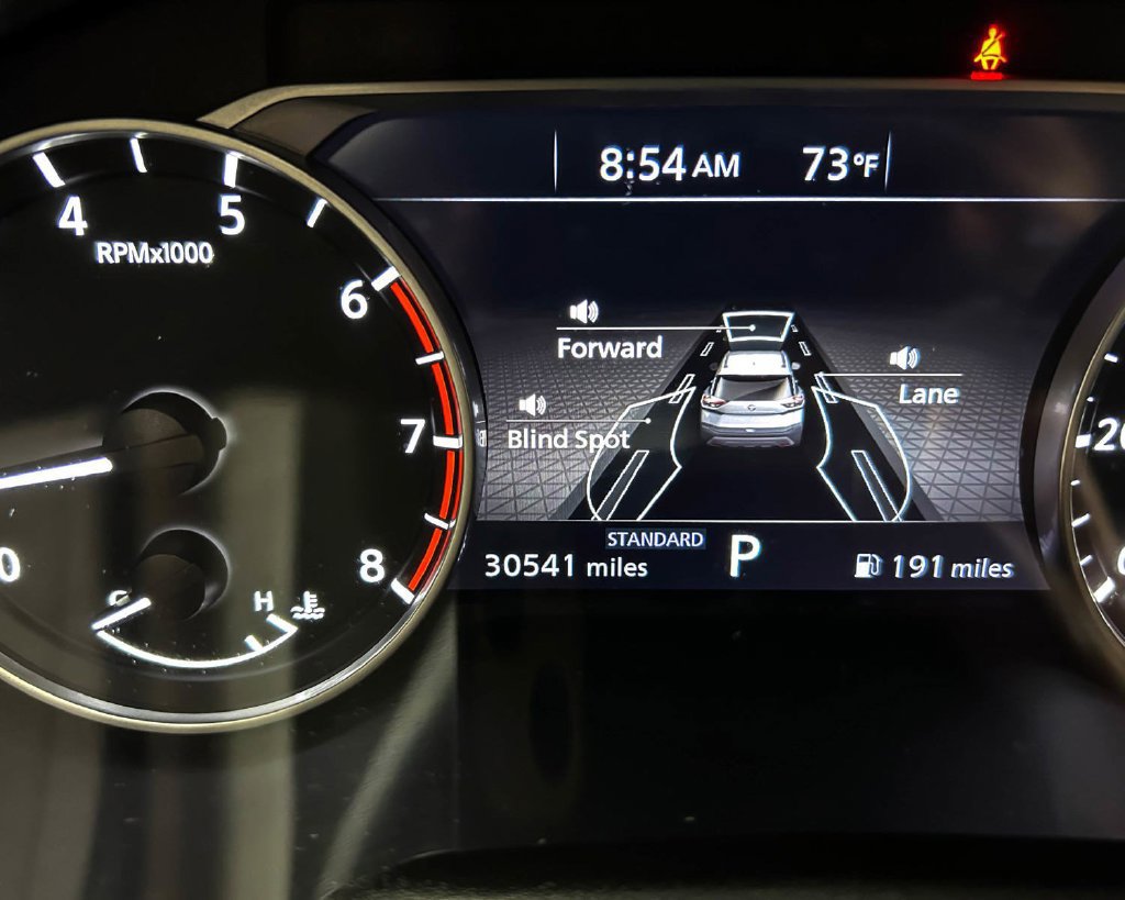 Used 2023 Nissan Rogue SV FWD image 13