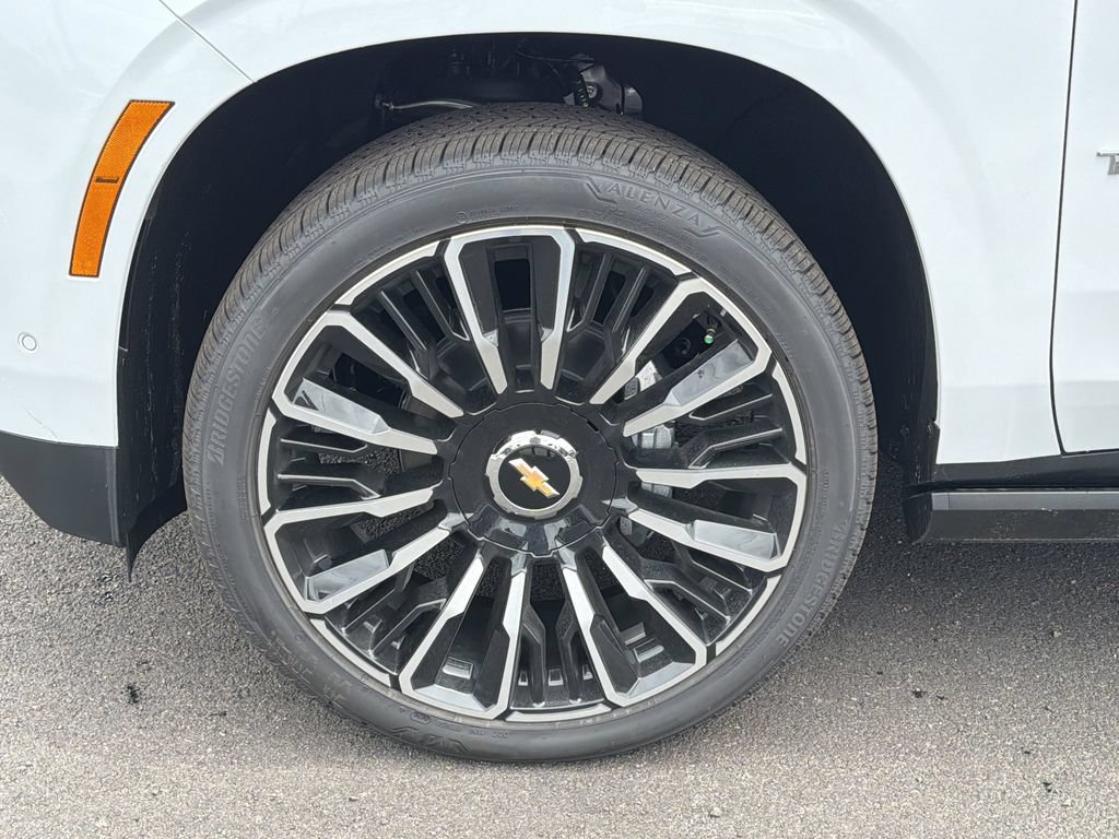 New 2026 Chevrolet Tahoe High Country AWD/4WD image 26