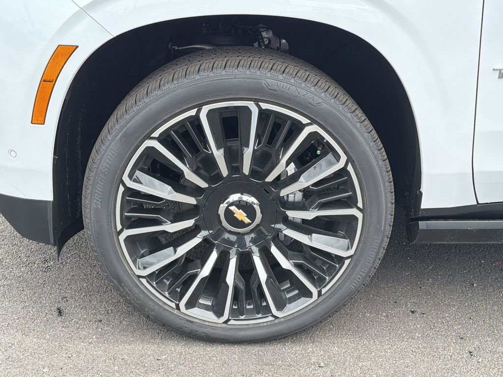 New 2026 Chevrolet Tahoe High Country AWD/4WD image 26