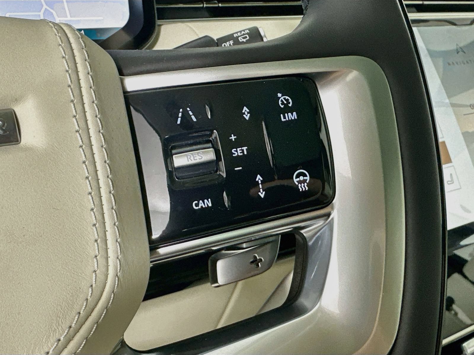 New 2026 Land Rover Range Rover SE AWD/4WD image 19
