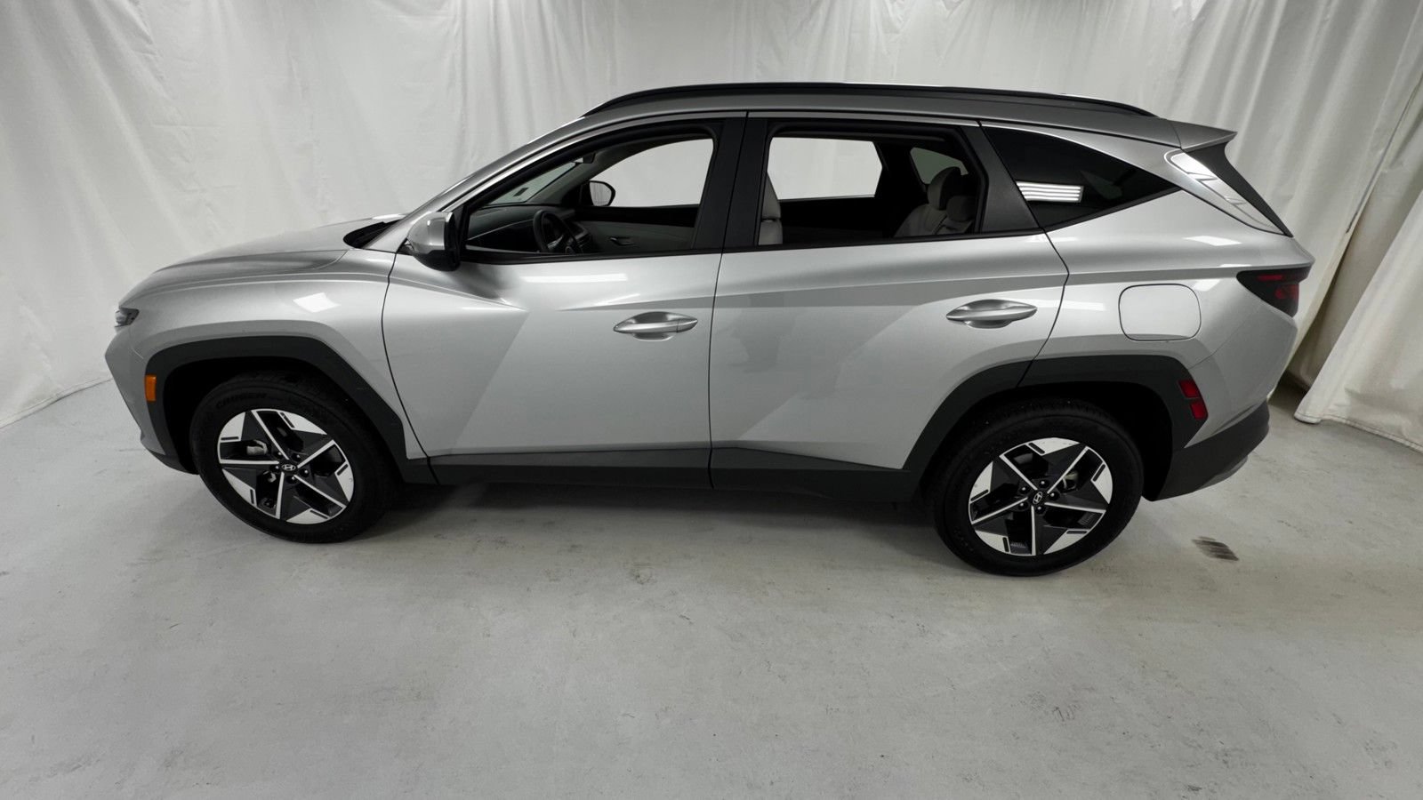 Used 2025 Hyundai Tucson SEL AWD/4WD image 6