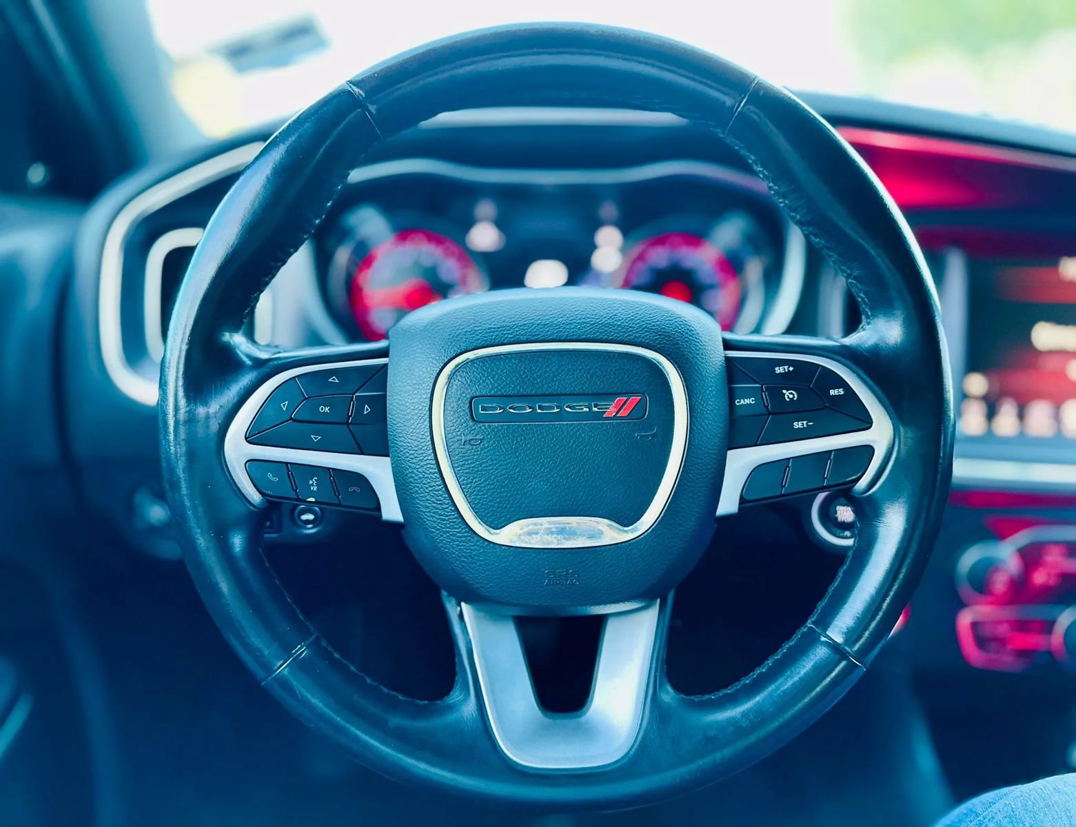 Used 2018 Dodge Charger SXT Plus RWD image 13