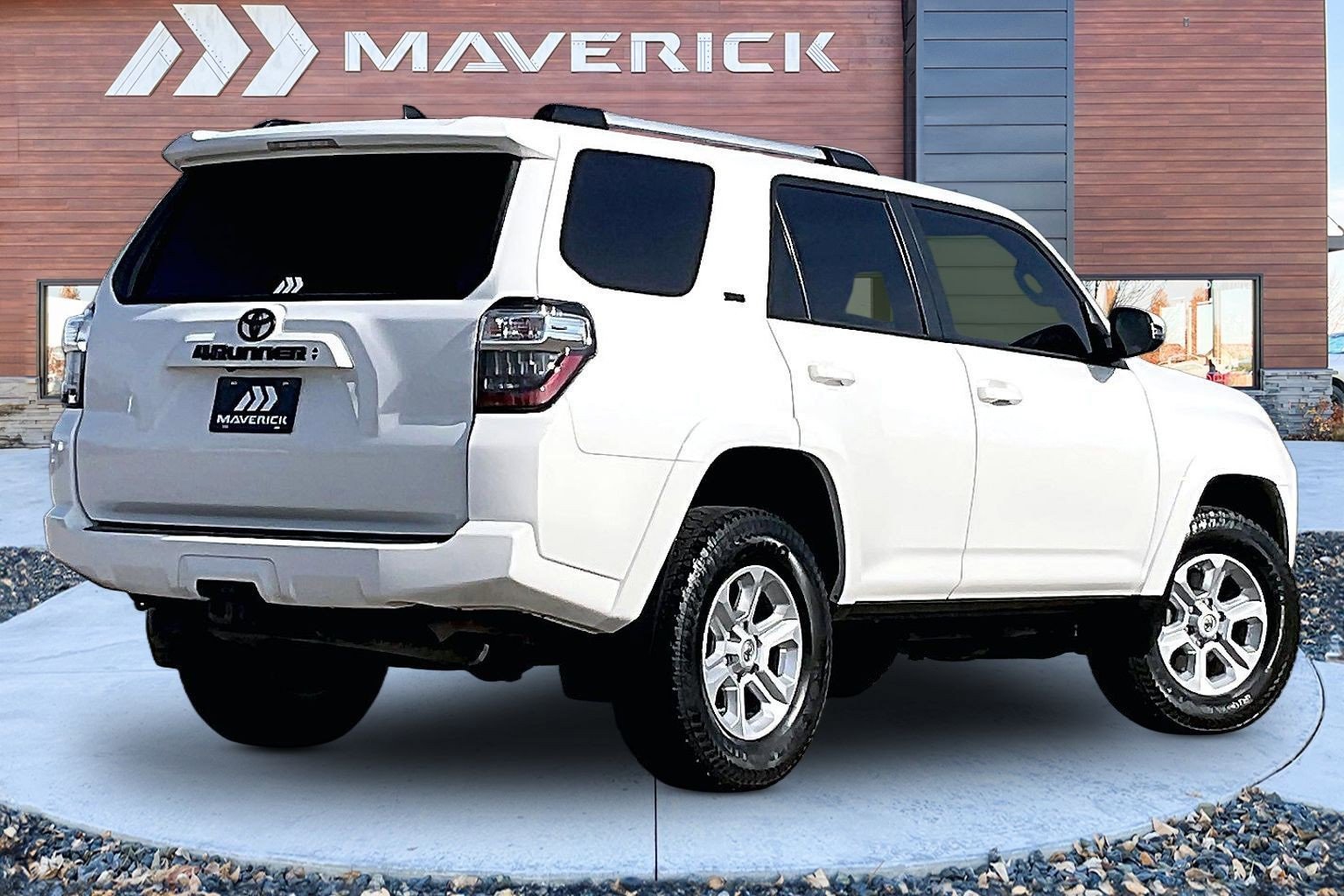 Used 2020 Toyota 4Runner SR5 Premium image 5