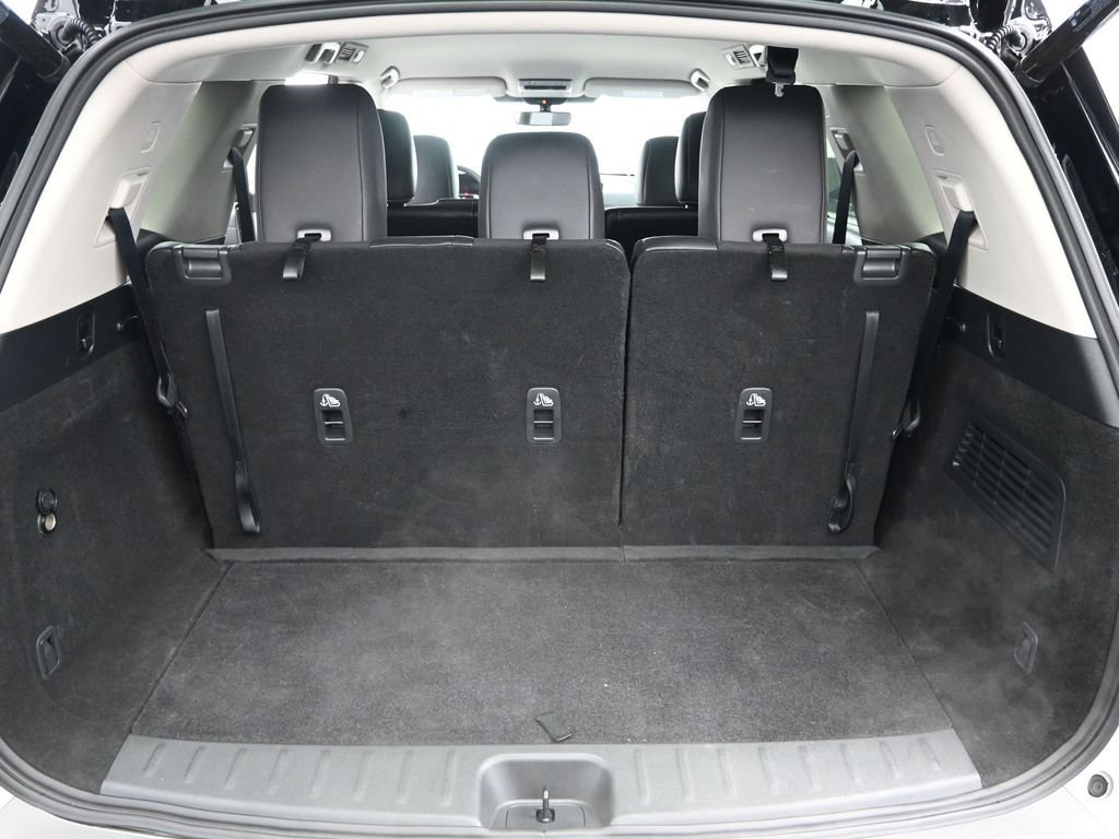 Used 2024 Nissan Pathfinder SL image 11