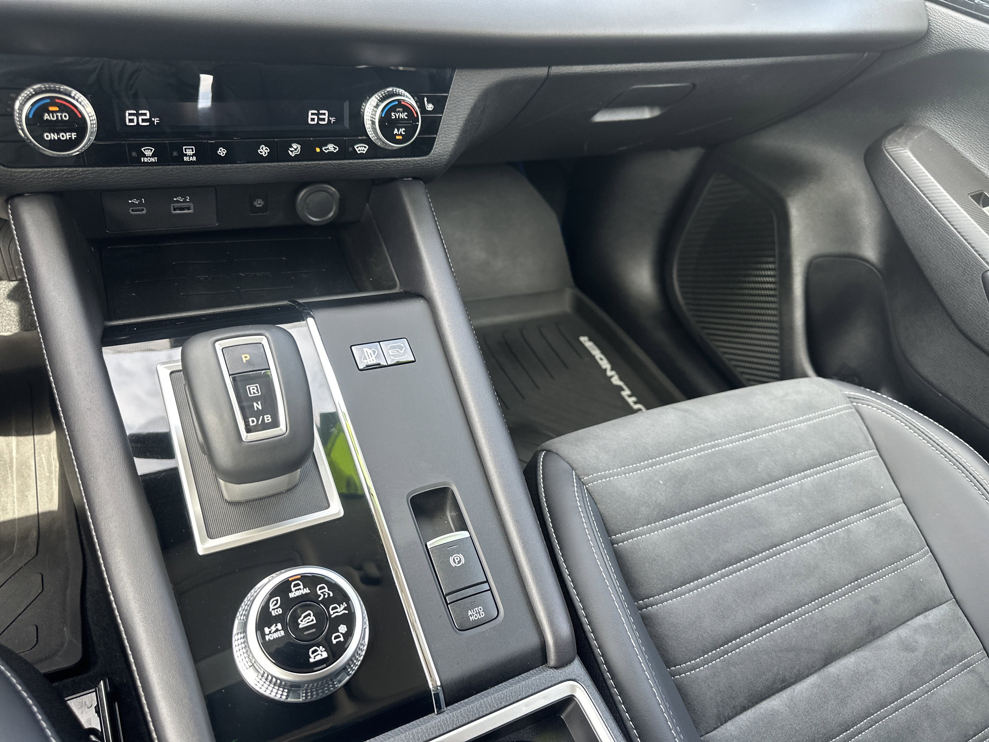 Used 2024 Mitsubishi Outlander SE AWD/4WD image 19