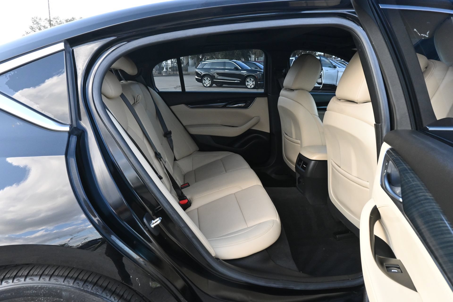 Used 2021 Cadillac CT5 Premium Luxury w/ Technology Package RWD image 25